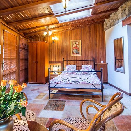 Hotel Dwa Ksiezyce Kazimierz Dolny Bagian luar foto
