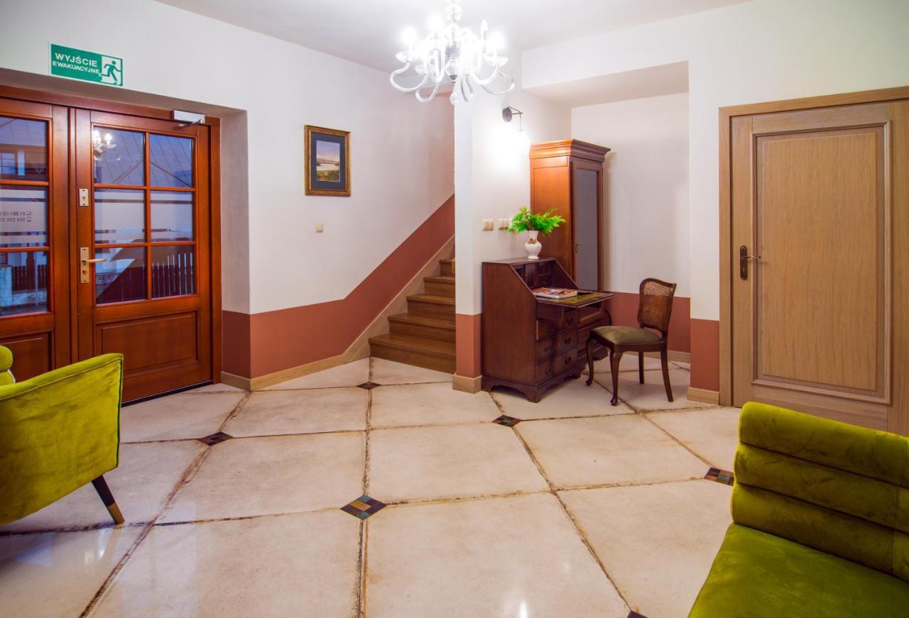 Hotel Dwa Ksiezyce Kazimierz Dolny Bagian luar foto