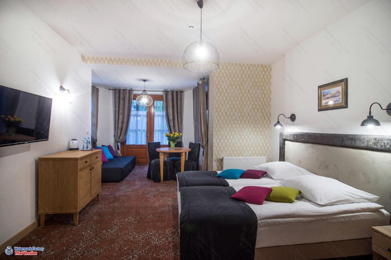 Hotel Dwa Ksiezyce Kazimierz Dolny Bagian luar foto