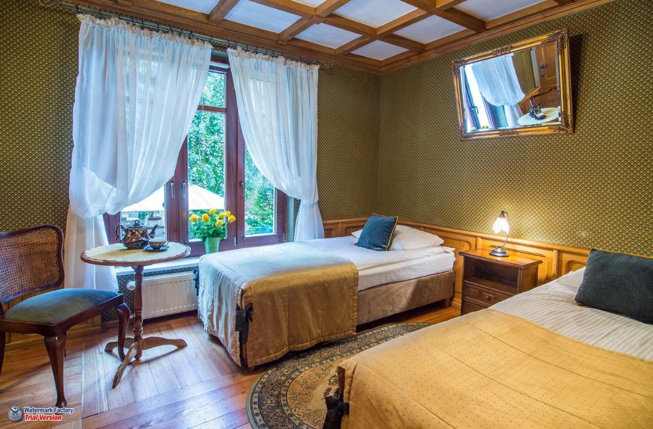 Hotel Dwa Ksiezyce Kazimierz Dolny Bagian luar foto
